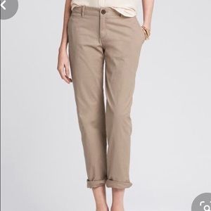 Banana Republic NAVY stretch chinos.
